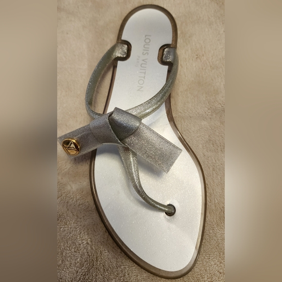 LOUIS VUITTON Silver Jelly Sandals for women in EU 38 Authentic - Picture 4 of 11